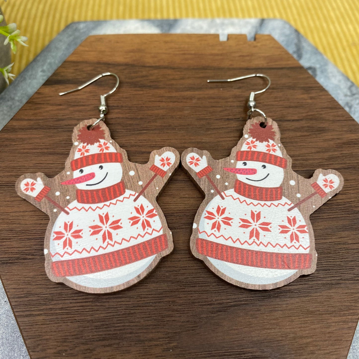 Wooden Dangle Earrings - Christmas - Snowman Sweater