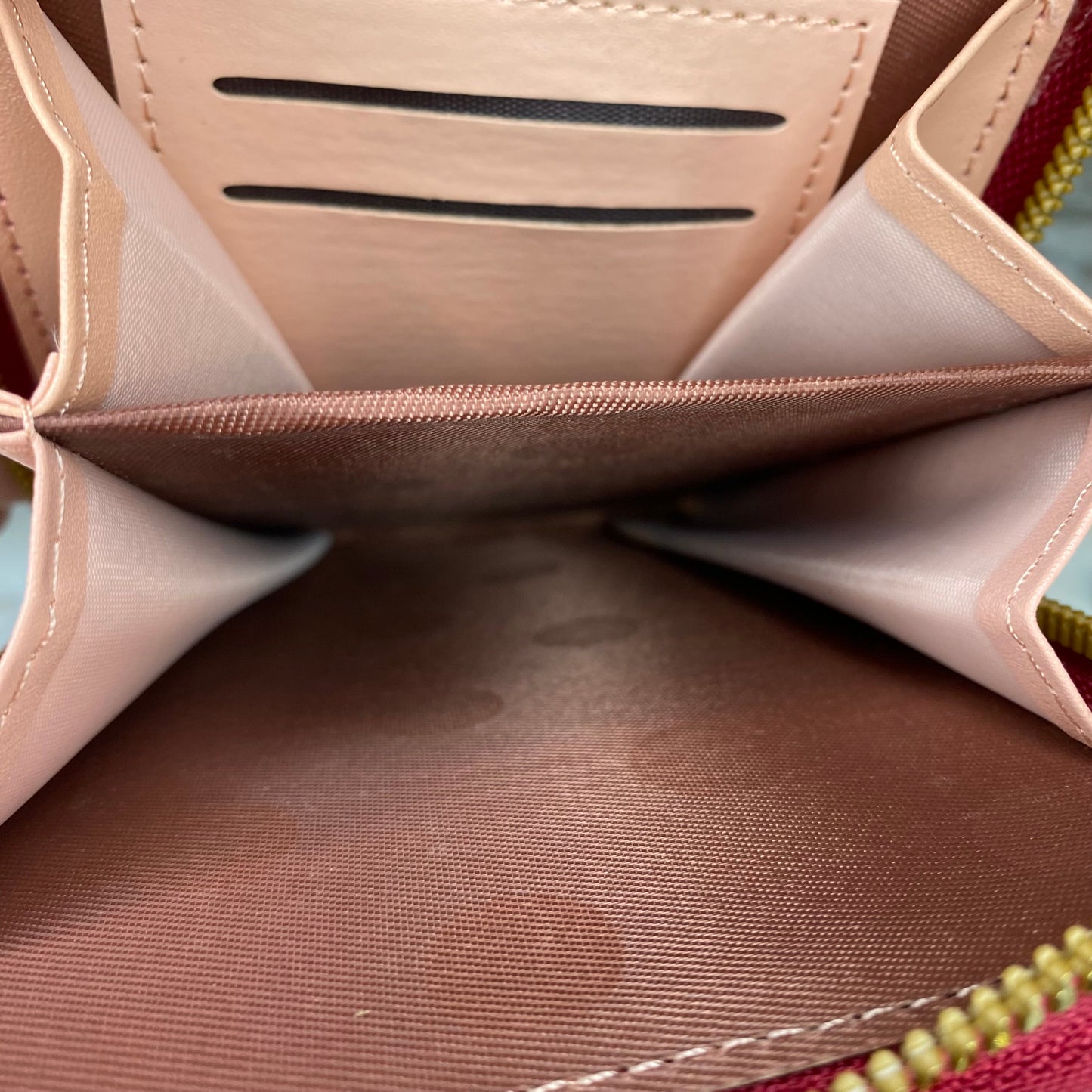 Ivy Crossbody Wallet + Purse - Red