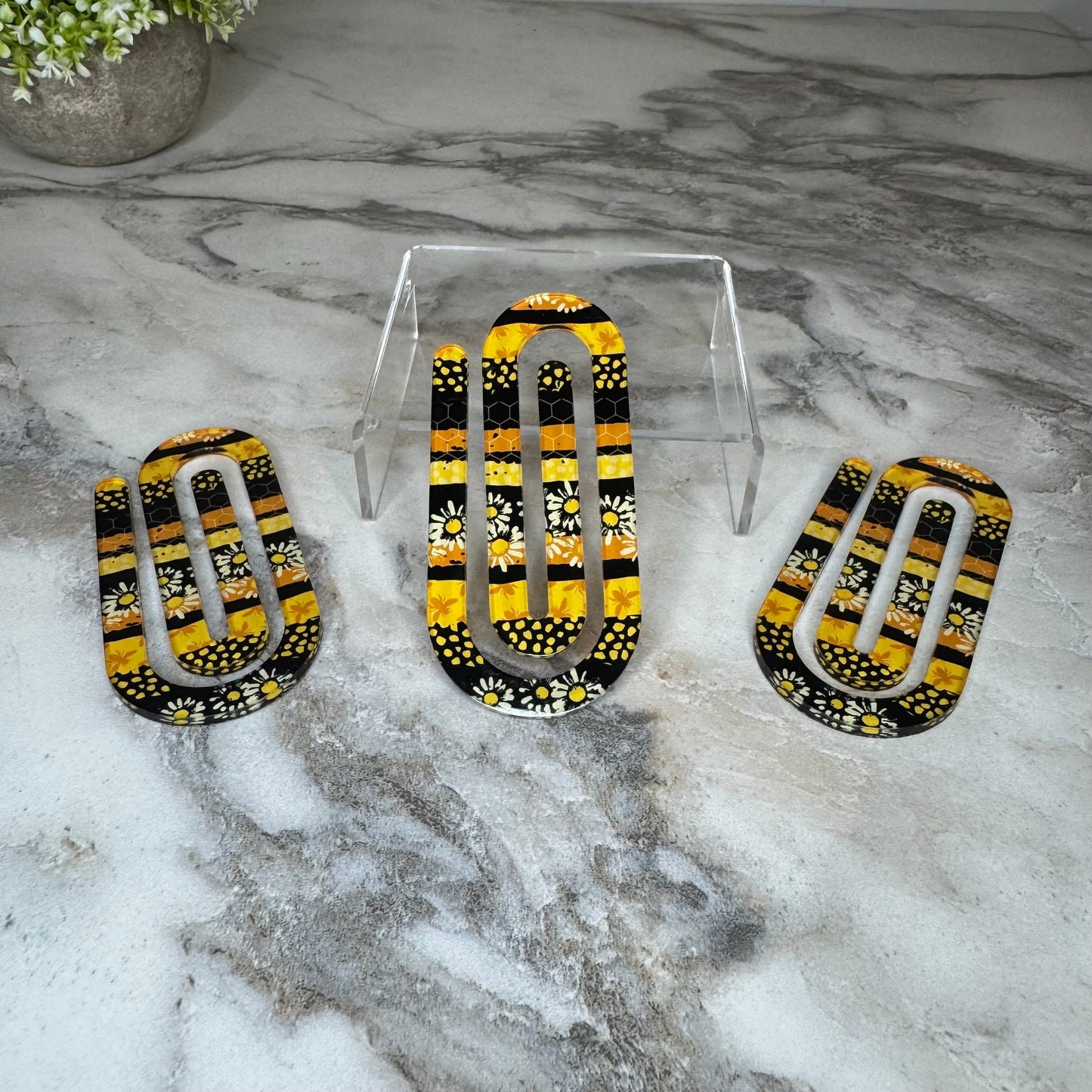 Jumbo Paperclip - Black & Yellow Daisy