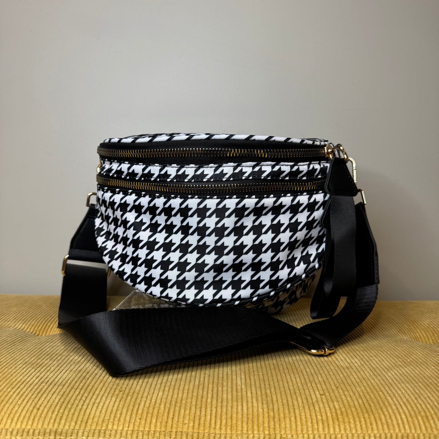 The Roni Nylon Crossbody - Houndstooth - PREORDER