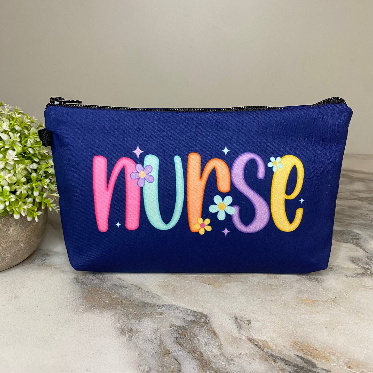 Pouch - Nurse Daisies